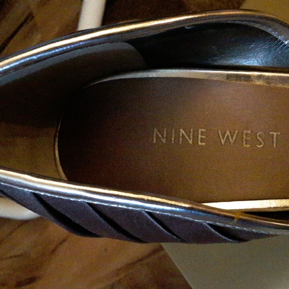 Nine west shoes   Has a little mark, hardly see able. - Picture 4 of 4